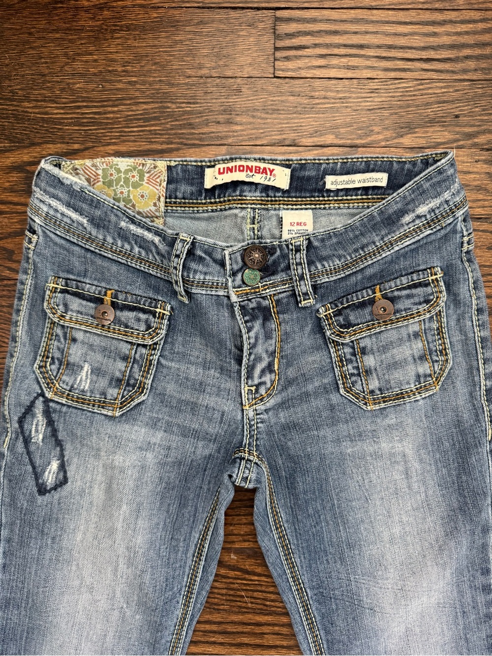 UNIONBAY Low Rise PetiteWomen's Faded Light Blue Bootcut Jeans with Pocket Flaps